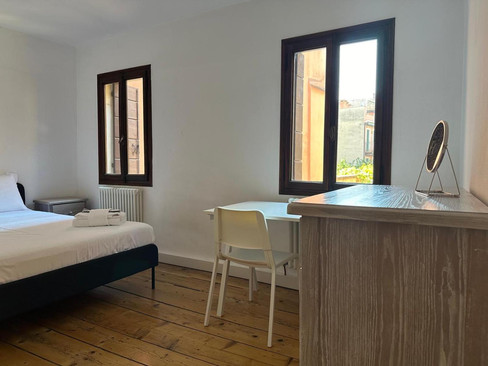 Battisti Cozy Flat